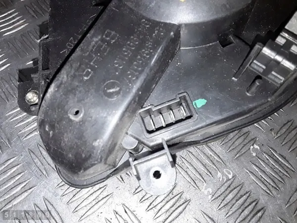 Lancia Zeta värmefläktventilator OEM 9449950137 image 3