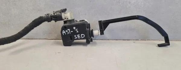 Brandstofklepactuator OEM 42353811 voor Astra IV J Sedan image 2