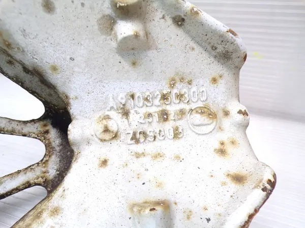 Support de Ressort Arrière Mercedes Sprinter W910 image 3