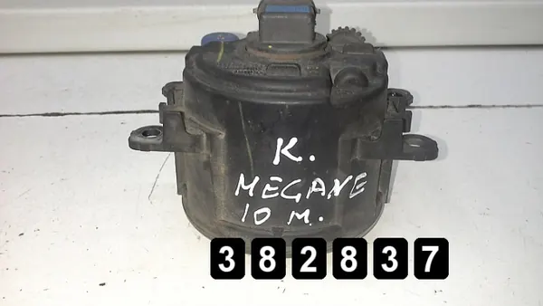 Renault Megane Mistlamp OEM AM-382837 Gebruikt image 3