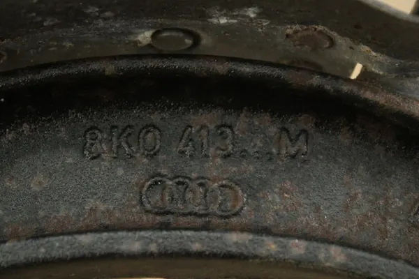 Jousituskiinnike OEM 4G0413144A Oikea Etu image 7