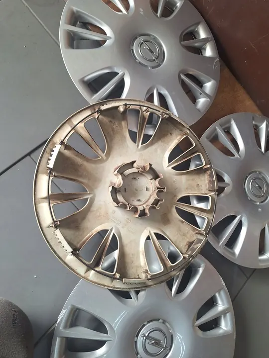Opel Corsa D 15" Radkappen image 9
