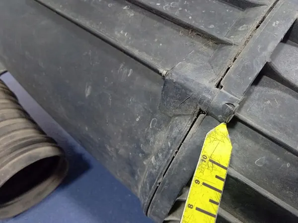 Ilmansuodattimen kotelo Fiat 1360694080 image 8