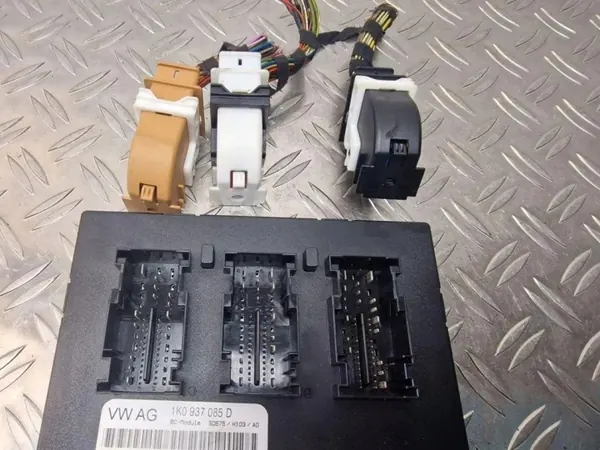 VW Comfortmodule OEM 1K0937085D voor Golf VI 1.6L image 4