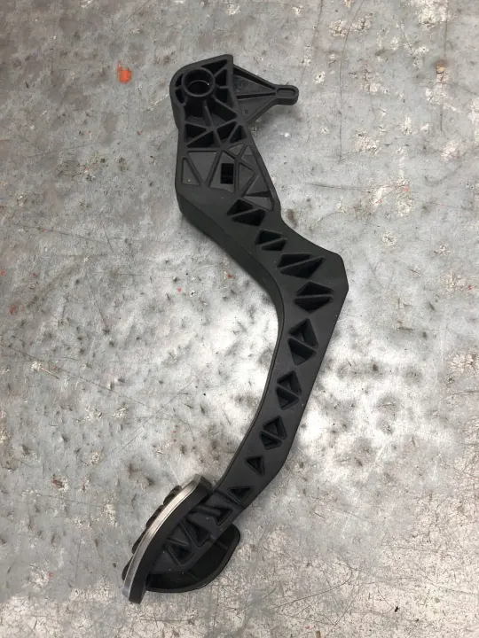 Pedal da embraiagem OEM 1K1721321D - Volkswagen OE usado image 4