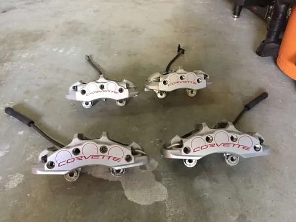 Pinças de Travão C6-Z06-BREMBO Dianteiras e Traseiras image 2