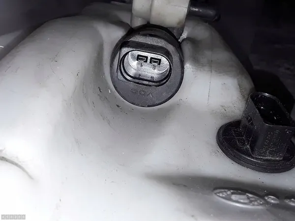 AUDI Q7 4L Pesunesteen säiliö 4L0955463 image 5