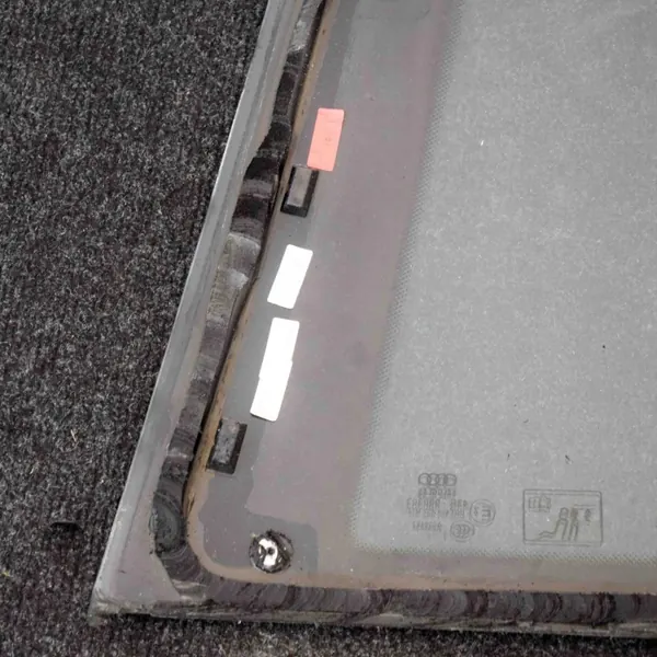 Ventana trasera derecha usada OEM 43R000303A038482 Audi A5 image 6