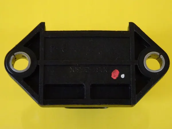 ESP-kiihtyvyysanturi KIA Sephia 0K2NC18911 image 4