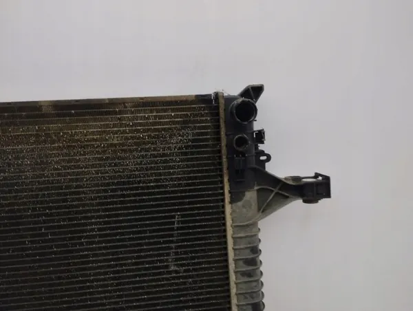 Radiateur d'eau Volvo XC90 2005 OEM AMD134878 image 3