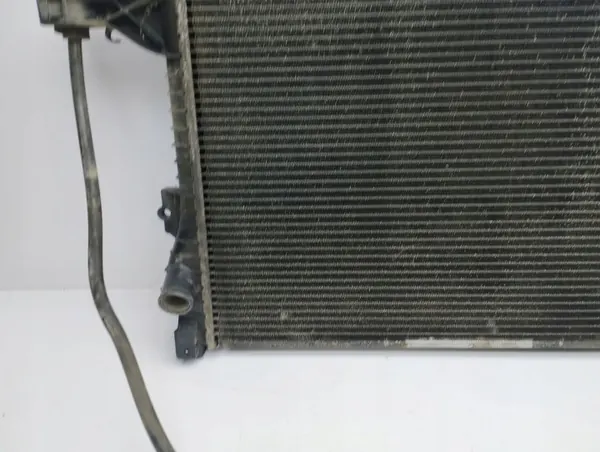 Radiateur d'eau Volvo XC90 2005 OEM AMD134878 image 7