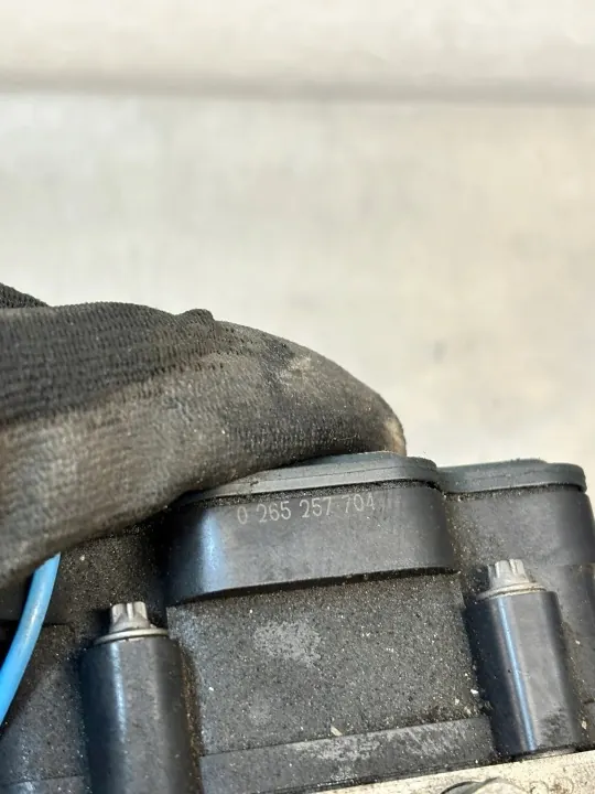 ABS-pump OEM 39084530 för Opel Corsa E image 3