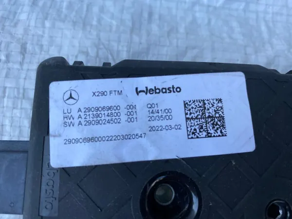 Mercedes AMG GT Katto Moottori OEM a2909069600 image 3
