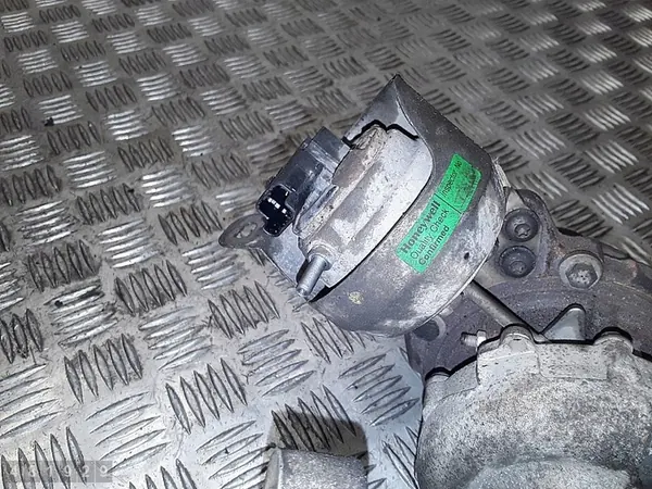 Turbo Peugeot 508 2000 image 2