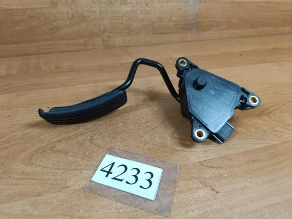 Pédale d'accélérateur OEM 8200139322 Renault Clio III image 3