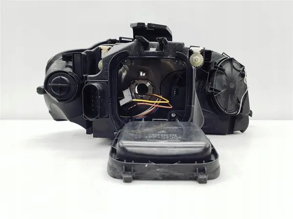 AUDI A3 8P Faro Izquierdo Original Europa image 6