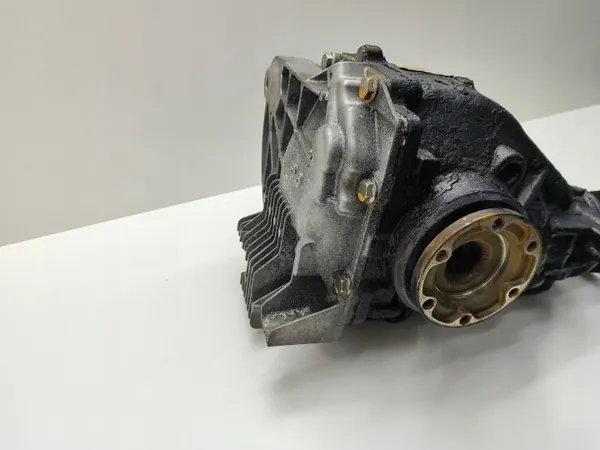 OEM 7542514 Taka-akselin tasauspyörästö BMW 5 E60/E61 image 5