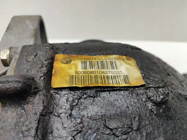 OEM 7542514 Taka-akselin tasauspyörästö BMW 5 E60/E61 image 6