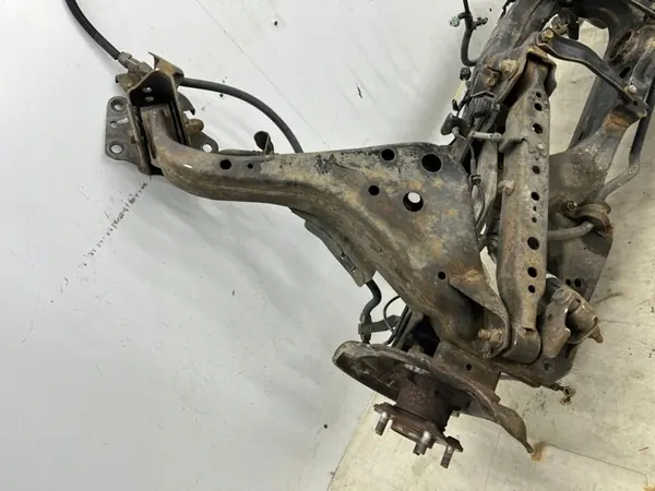 Trave di sospensione Nissan X-Trail III T32 Rogue 4x4 13-21r. image 10