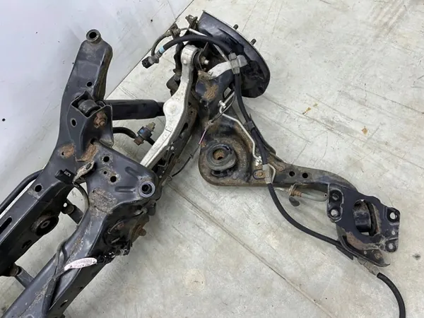 Trave di sospensione Nissan X-Trail III T32 Rogue 4x4 13-21r. image 7