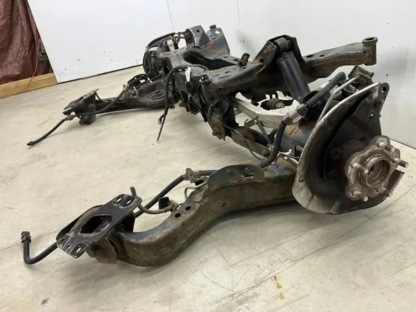 Trave di sospensione Nissan X-Trail III T32 Rogue 4x4 13-21r. image 8