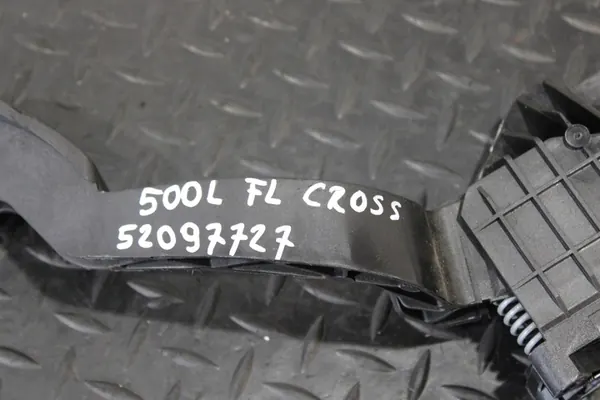 Gaspedal Fiat 500L Cross Lift image 2