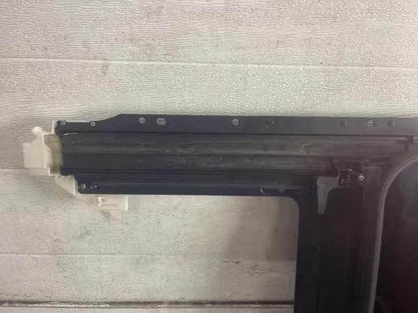 Techo Solar Audi A6 C6 Avant OEM 4F9877043F - Usado image 5