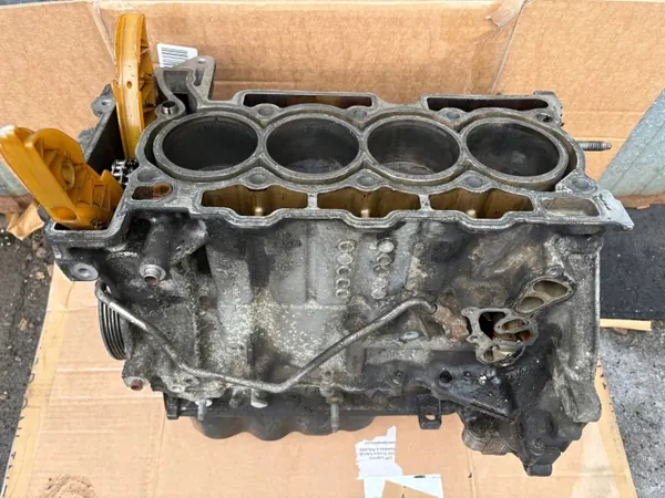 Bloco motor PEUGEOT 308 T9 1.6 THP OEM 5F02 image 2