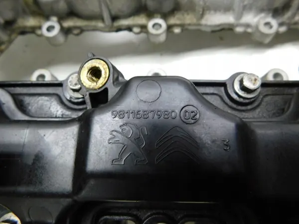 Tampa de Válvulas Peugeot OE 9675306110 image 4