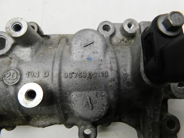 Tampa de Válvulas Peugeot OE 9675306110 image 5