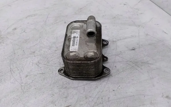 Oljefilterfäste AUDI 1.97L Diesel 2013 image 2