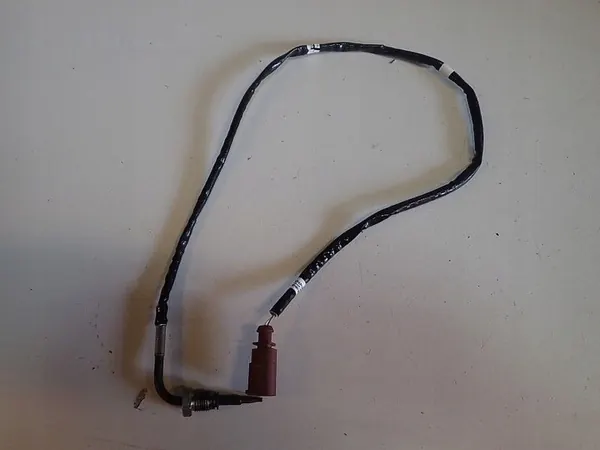 VW Audi Abgastemperatursensor 04L906088DH image 2