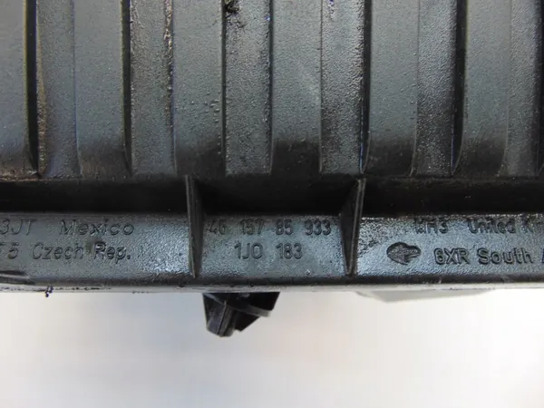 Luftfilterhus OEM BOG för VW New Beetle 1.6 8V image 4