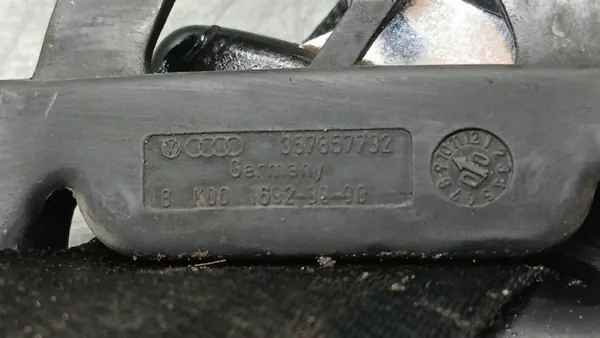 OEM 7D0857805 Vasen Etuhihna VW T4 2.5TDI:lle image 5