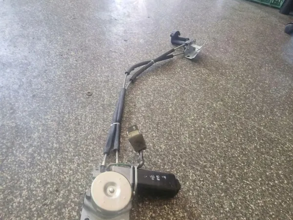 OEM 0K55362310 Régulateur Vitre Arrière Droit Kia Carnival image 2