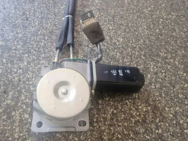OEM 0K55362310 Régulateur Vitre Arrière Droit Kia Carnival image 3