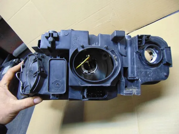 AUDI A4 B7 04-07 Faro Derecho OEM image 7