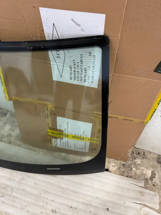 Värmd vindruta OEM 2000000332123 för Land Rover Discovery 4 image 3