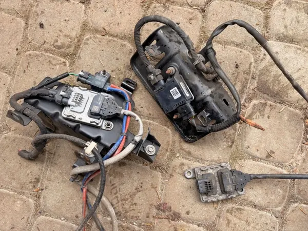 Renault OE 208020728R Trafic 4 2.0dci Sistema Escape image 7
