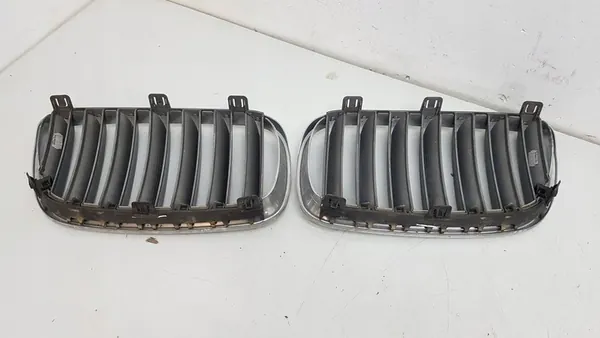 BMW X3 E83 06-10 M Package Grill image 6
