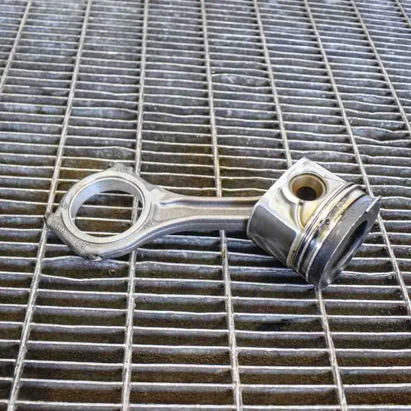 Kolv Audi A7 Sportback 3.0L 150kw 2012 OEM 059107065DF image 3