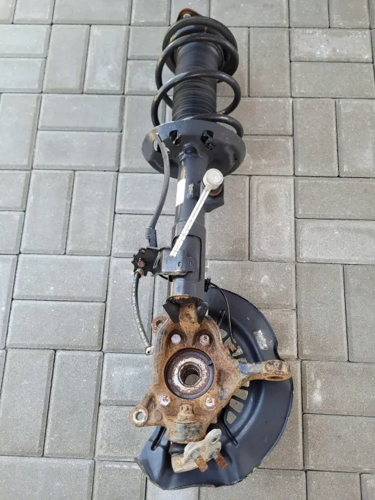 Amortecedor McPherson direito OEM LUOA1856990 para Toyota RAV4 image 4