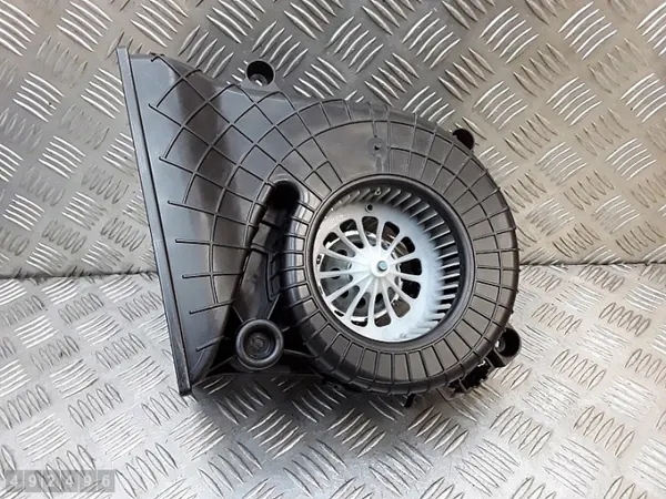 Renault Zoe lämmityspuhallin OEM z9715 - Käytetty image 2