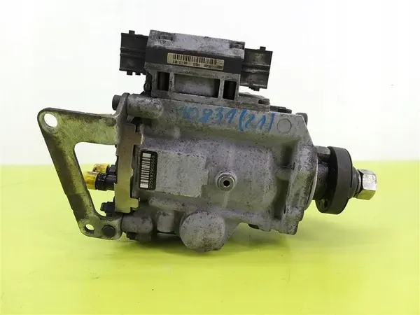 Brandstofpomp Opel Zafira A 2003-2005 2.2DTI BOSCH 0281011055 image 2