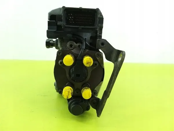 Brandstofpomp Opel Zafira A 2003-2005 2.2DTI BOSCH 0281011055 image 4