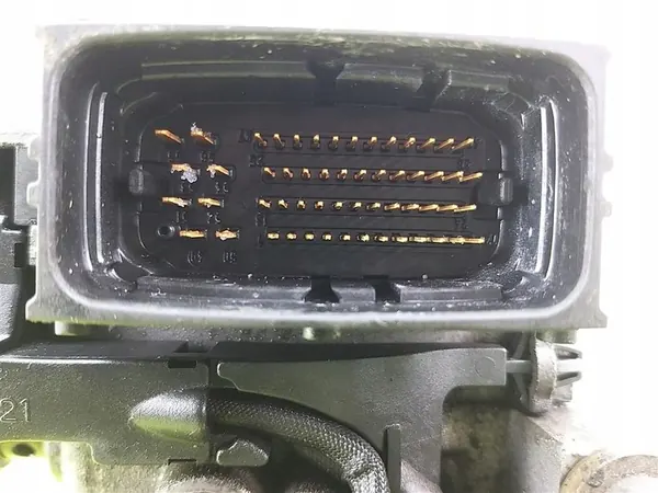 Brandstofpomp Opel Zafira A 2003-2005 2.2DTI BOSCH 0281011055 image 5