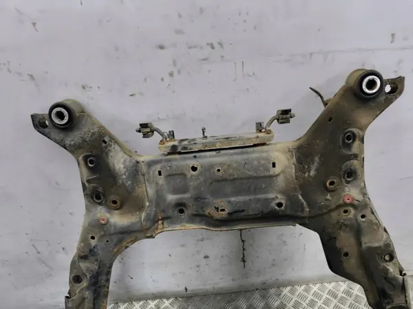 Volvo XC60 2011 Etuapukansi OEM AMD138926 image 4