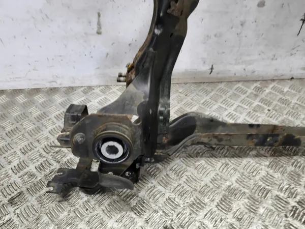 Volvo XC60 2011 Etuapukansi OEM AMD138926 image 5