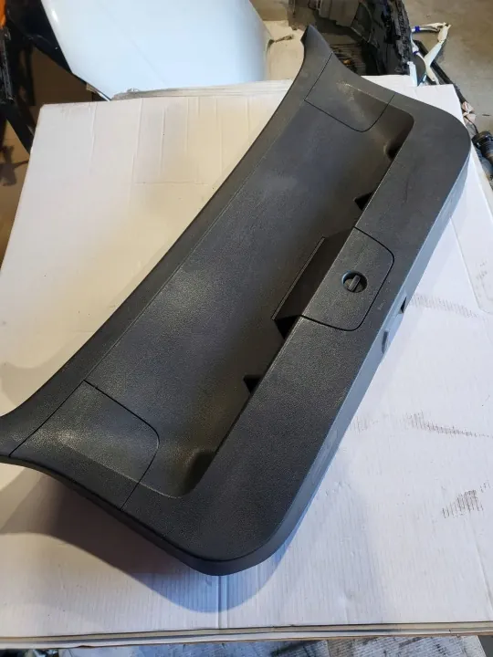 Begagnad bakluckefoder OEM 5G9867605 - Volkswagen image 2