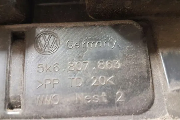 Deslizamento traseiro esquerdo VW GOLF VI 5K6807863 image 3